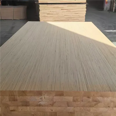 Solidu FJ Pine Wood Bord Provvista Diretta